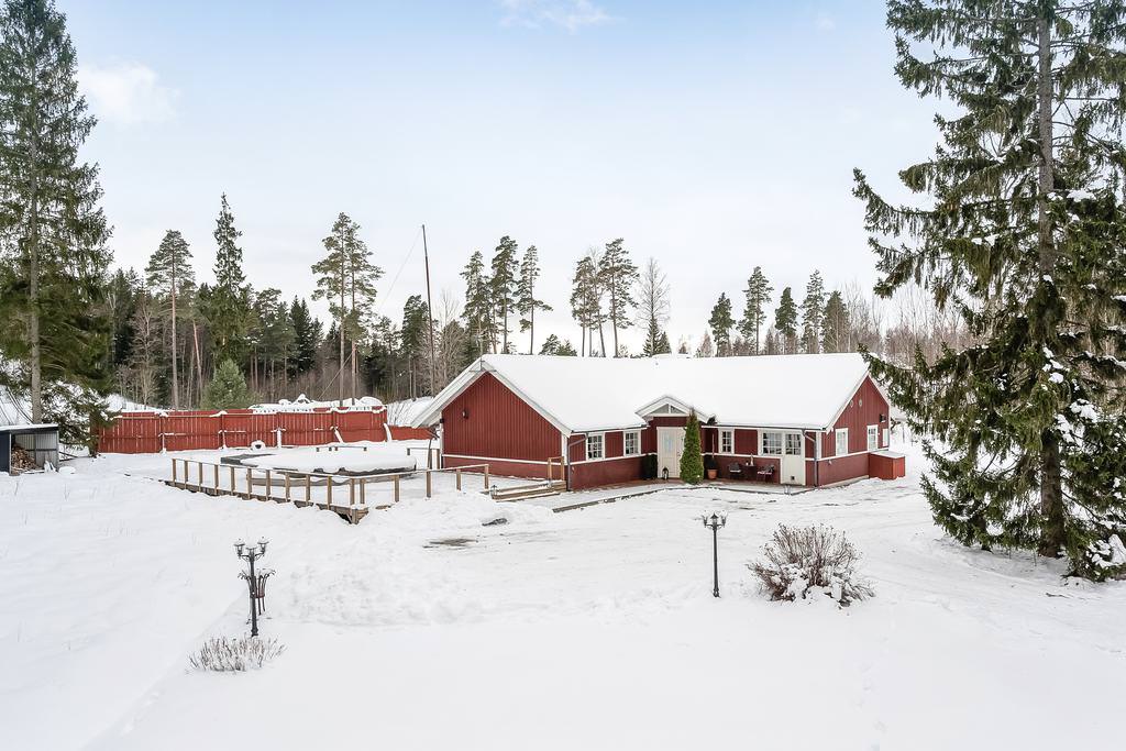 24. Vattenlacka Husgrund Landstalle Farstanaset Trangsund